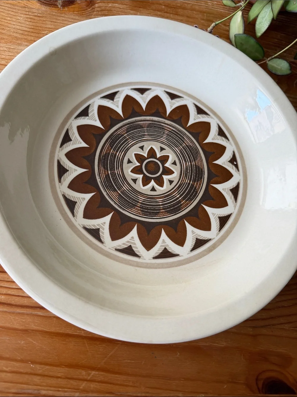 Vintage Aztec Royal China Omegastone Pie Serving Plate